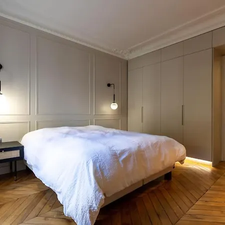 Luxury - Champs-elysees Apartment Paris