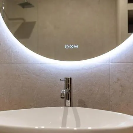 Luxury - Champs-elysees Apartment